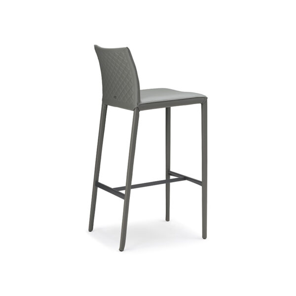 “NORMA Couture by Cattelan Italia – elegant Italian dining chair with diamond-quilted backrest and premium upholstery”
