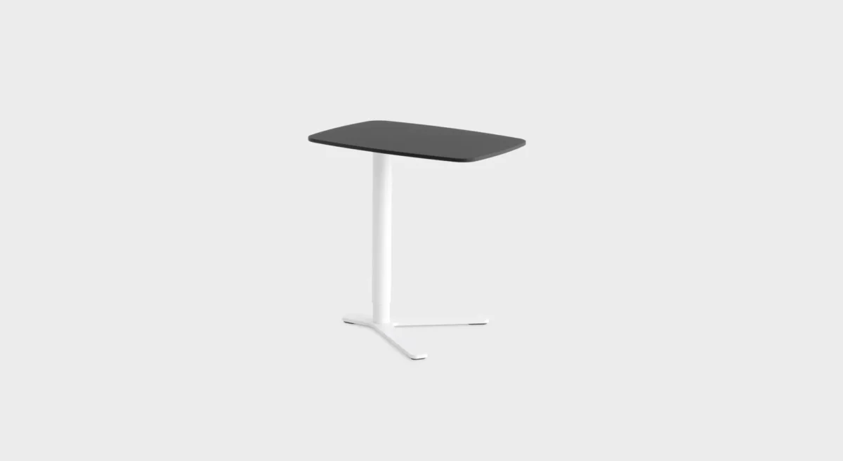 “Close‑up of T80 E tabletop-to-leg joint, reflecting Italian craftsmanship and clean structural design.”
