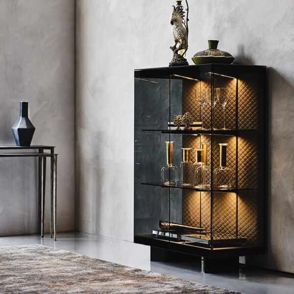 “BOUTIQUE Alta by Cattelan Italia – tall Italian display cabinet with glass doors, LED lighting, and elegant metal frame”
