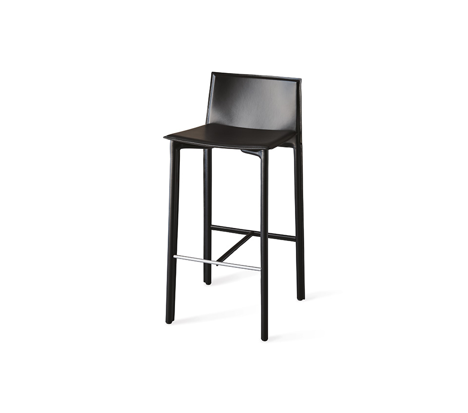 “Designer armchair CLIFF by Cattelan Italia – contemporary seating with geometric form and luxury comfort”
