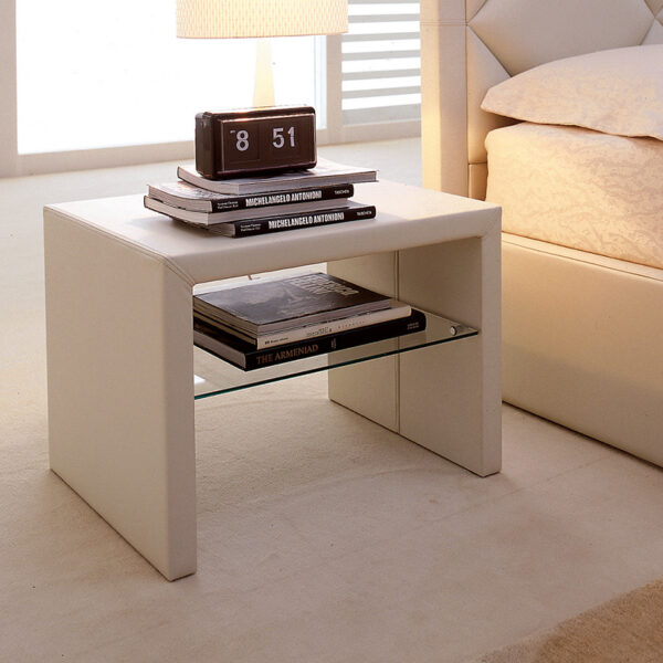 “DORIAN by Cattelan Italia – modern Italian wall mirror with vertical fluted design and sophisticated reflective surface”