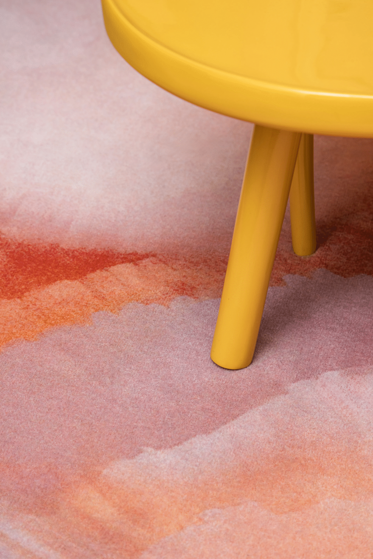 Flitter Flutter Carpet by Moooi – luxurious contemporary Italian‑design floor covering showcased at Italcasa Design showroom in Royal Oak, Michigan