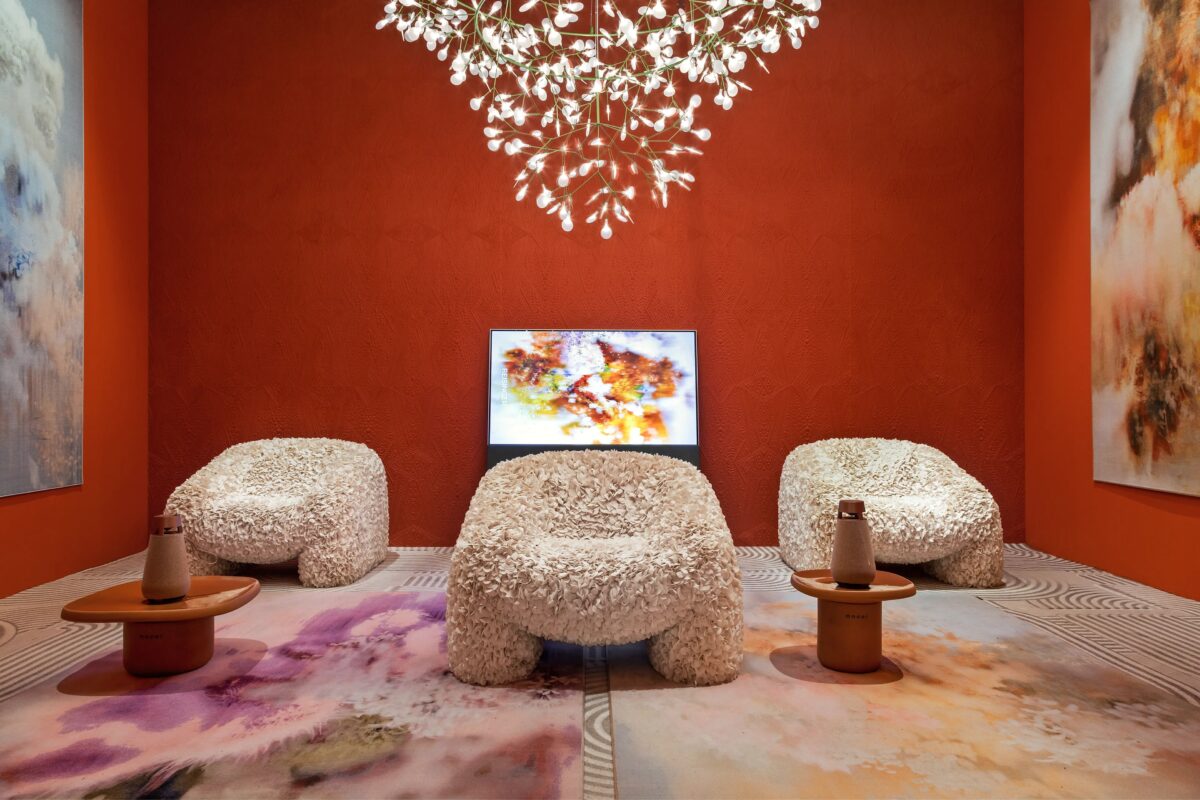 Tubelight by Moooi – sleek modern Italian-design lighting fixture featured at Italcasa Design showroom in Royal Oak, Michigan