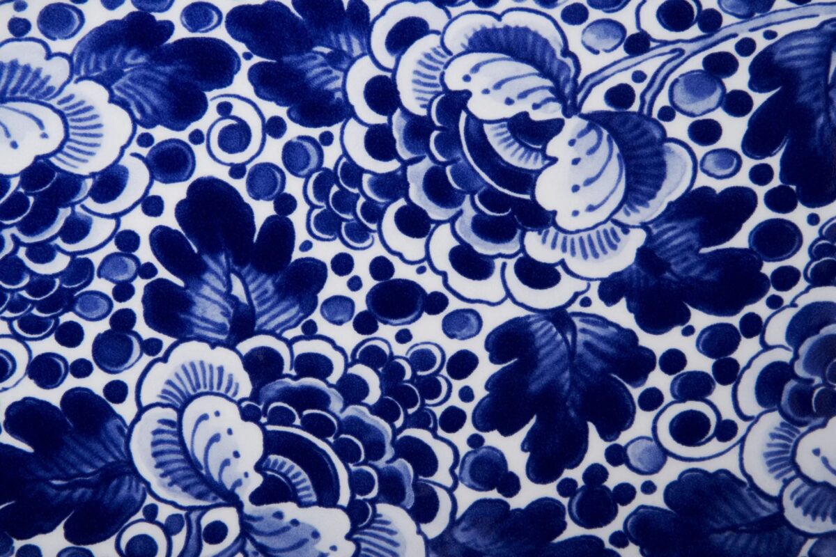Delft Blue Vases by Moooi – elegant luxury Italian vase set featured at Italcasa Design showroom in **Royal Oak, Michigan