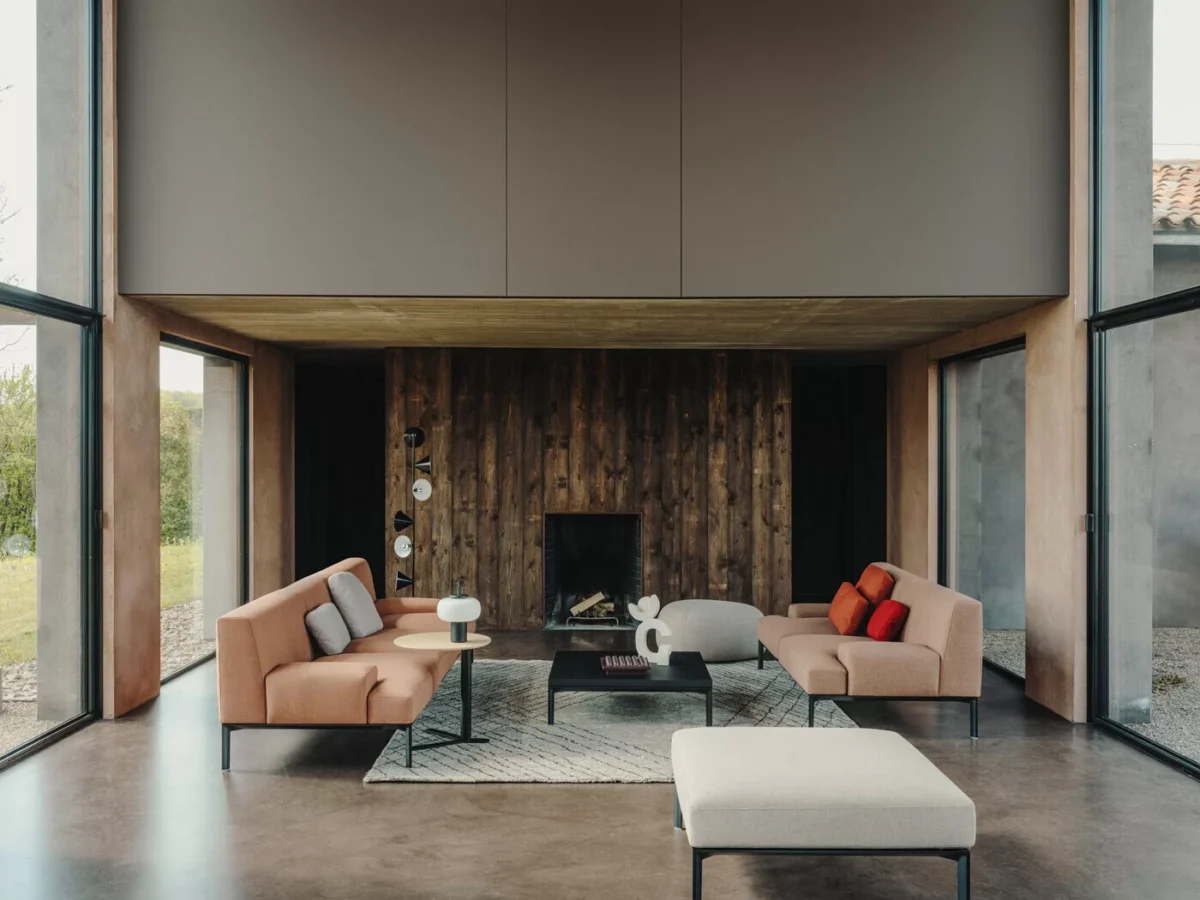 Contemporary Cairoli Sofa by Nicoline – high-end Italian living – Royal Oak MI showroom
