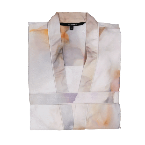Silk Bombis Kimono by Moooi