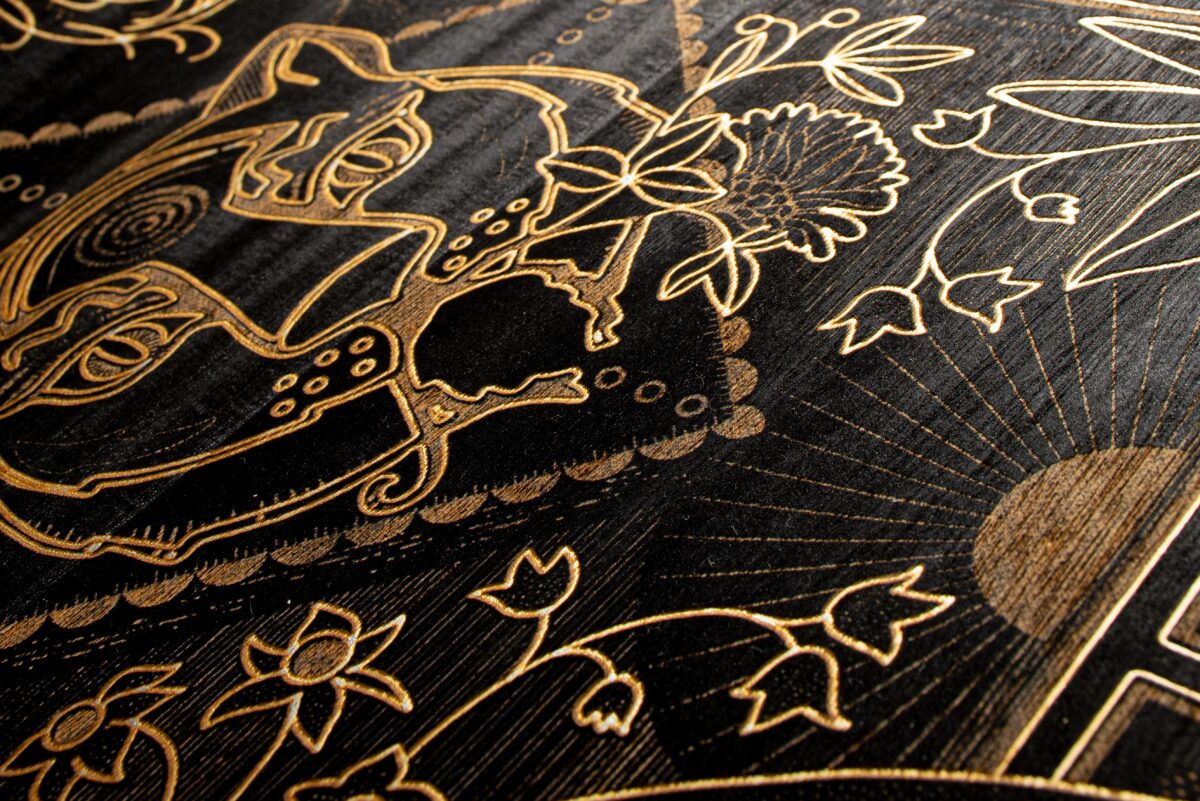Golden Tiger Wallcovering Moooi artistic wallcovering with laser-cut wood and gold foil in Makore tone