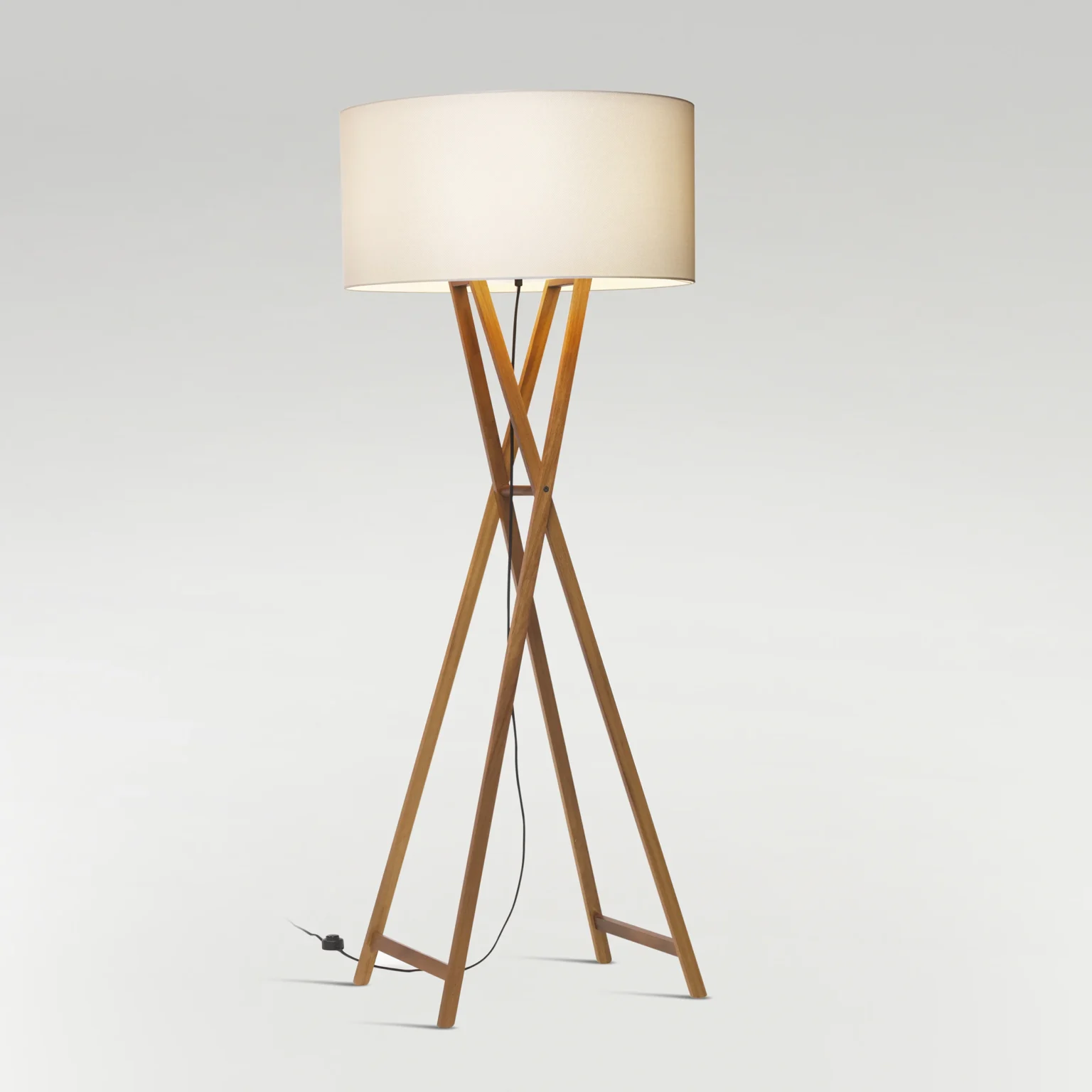 “Designer floor lamp Cala by Marset – contemporary lighting with textile diffuser and sculptural form”