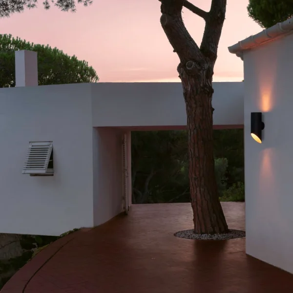 “Elipse by Marset sculptural outdoor lighting – minimalist silhouette with atmospheric illumination”