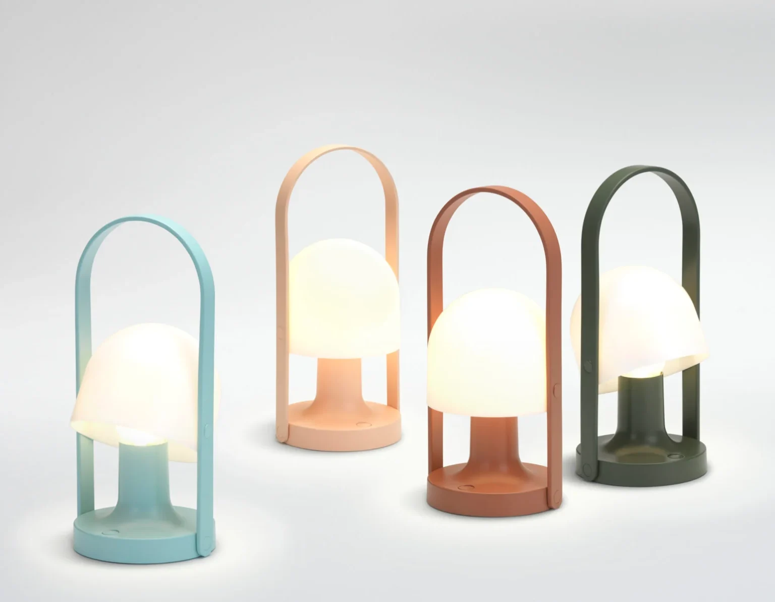 “FollowMe by Marset cordless lamp – modern battery-powered light ideal for indoor and outdoor use”