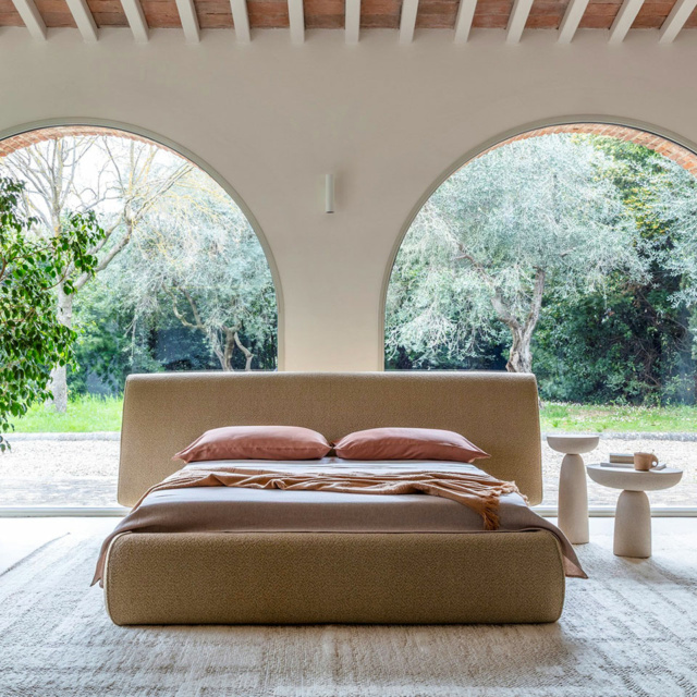 “RIO mirror by Mogg – flowing oval wall mirror with minimalist yet artistic appeal”