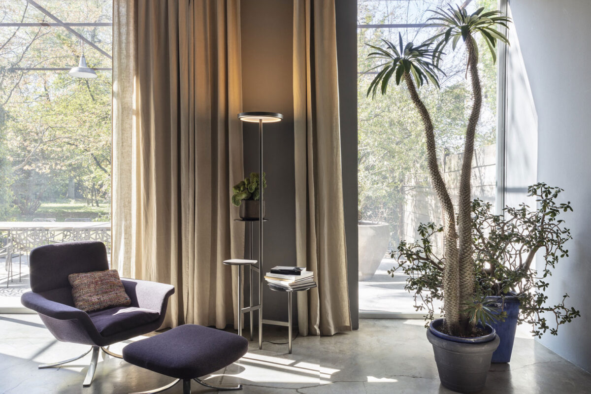 “Contemporary table lamp IKEBANA by Mogg – minimalist lighting piece with integrated glass vase and steel base”