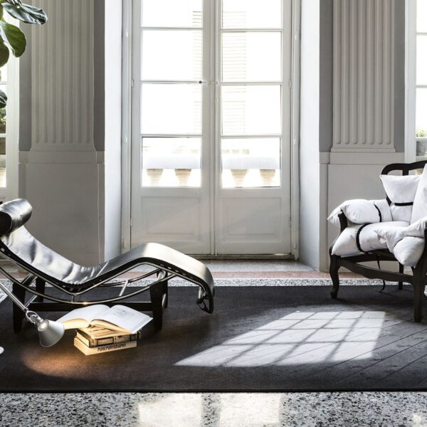 “NOON by Mogg – minimalist Italian floor lamp with sculptural vertical lines and refined modern design”