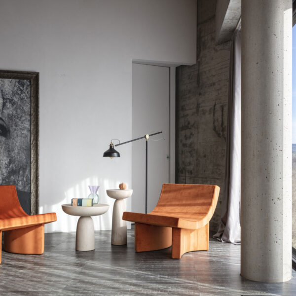 “TALK by Mogg – contemporary wall-mounted console with integrated mirror and minimalist design”