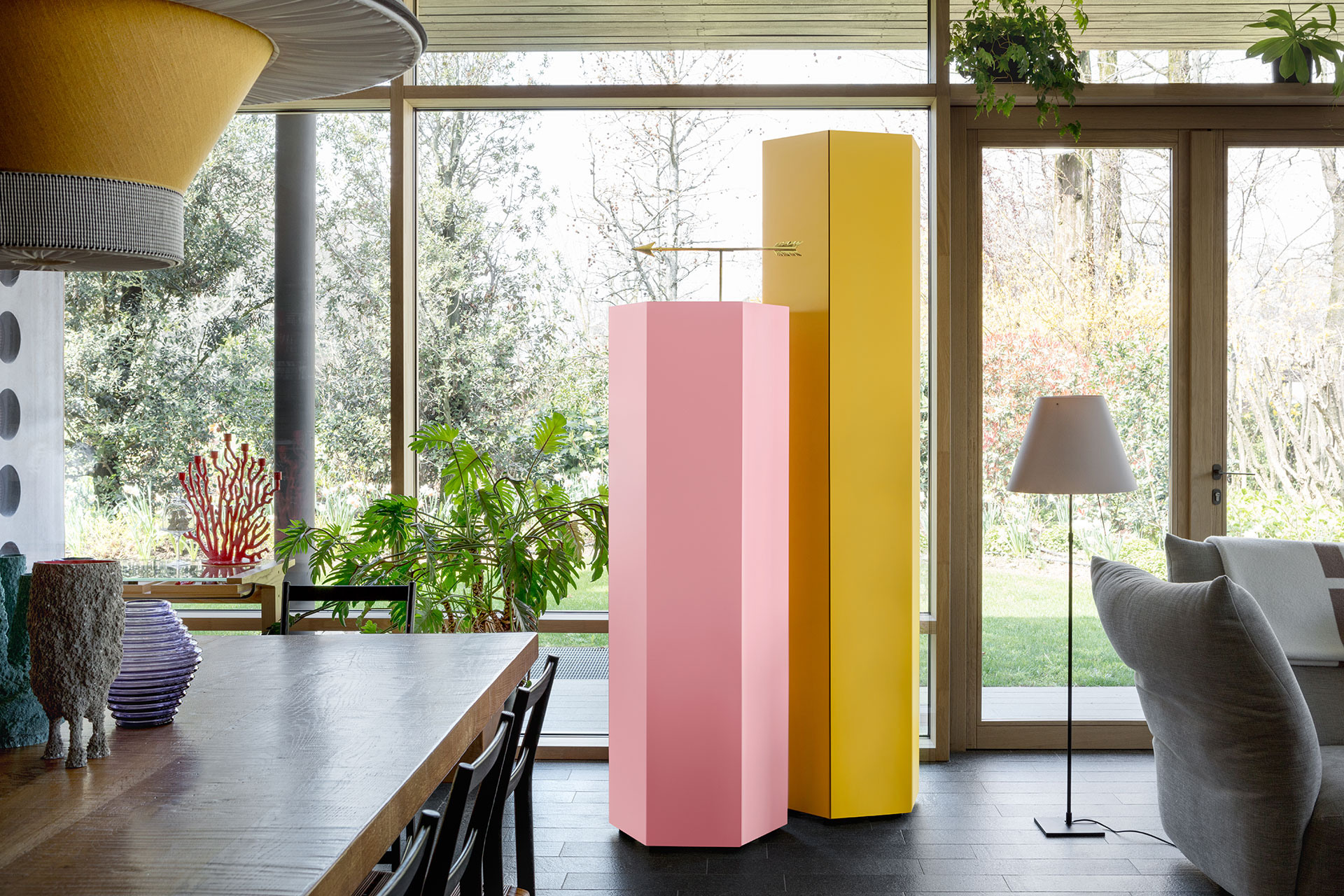 “HEXAGON by Mogg – modular wall-mounted shelves with geometric hexagonal shapes for modern interiors”