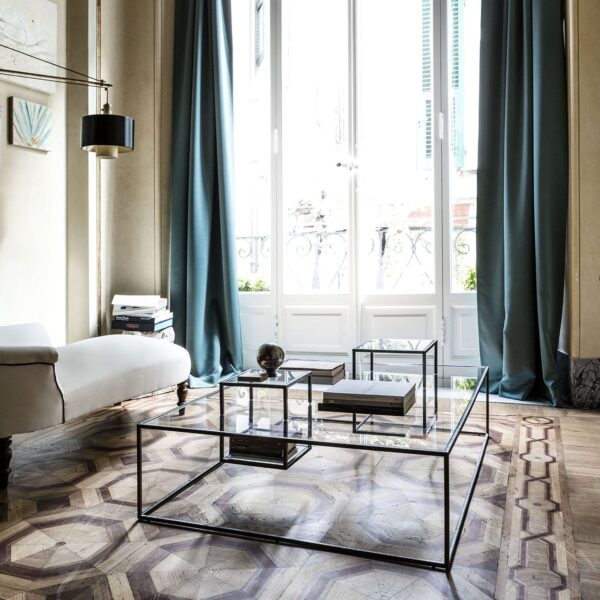 “ILLUSIONS by Mogg – sculptural mirror with irregular, distorted silhouette for artistic interiors”