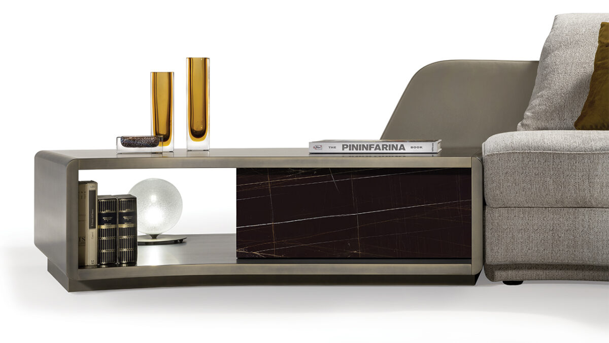 Space 40 by Reflex featured in Birmingham Michigan showroom, modern Italian luxury mirror design.