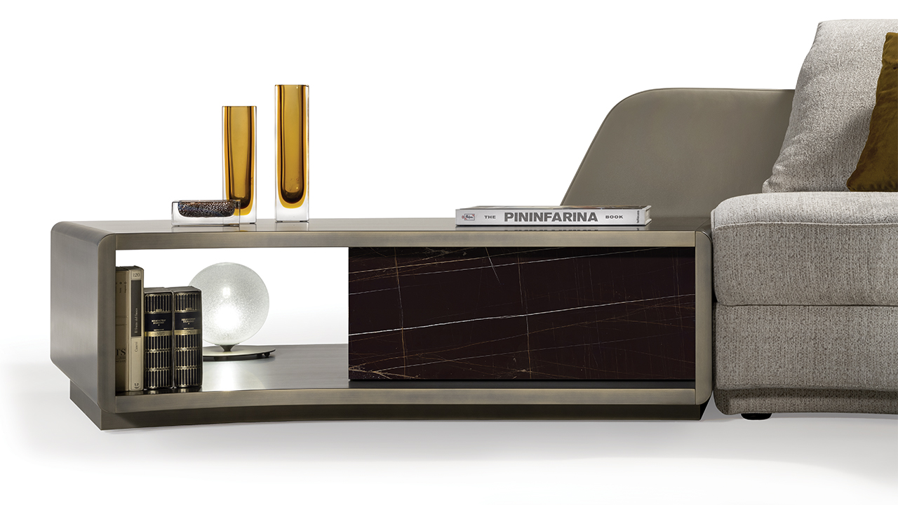 Space 40 by Reflex featured in Birmingham Michigan showroom, modern Italian luxury mirror design.