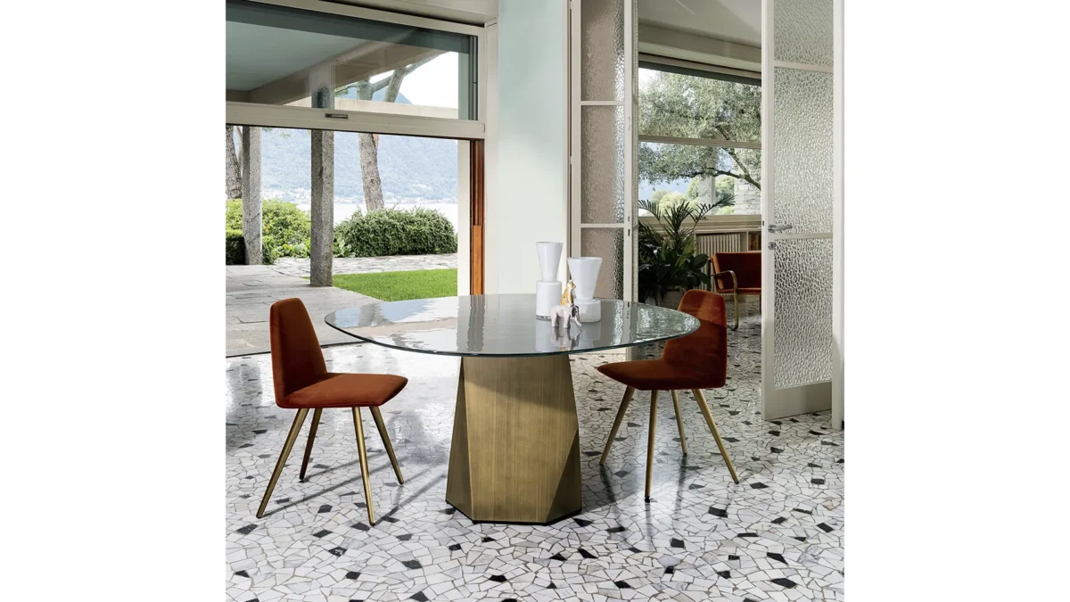 “Contemporary Italian table – Deod by Sovet with architectural silhouette and premium craftsmanship”