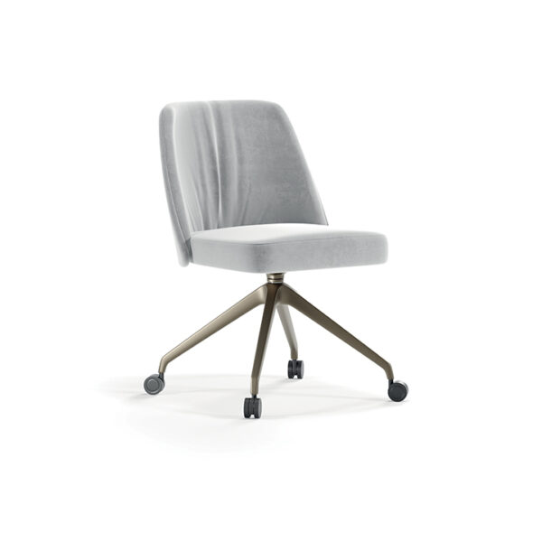 Comfort Chair Office by Reflex in Troy Michigan showroom, modern Italian luxury ergonomic seating.