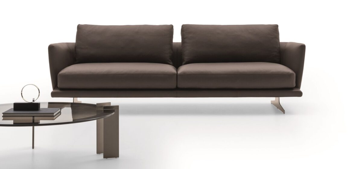 “Ditre Italia ROYAL – modern coffee table featuring minimalist lines, premium finishes, and contemporary style”