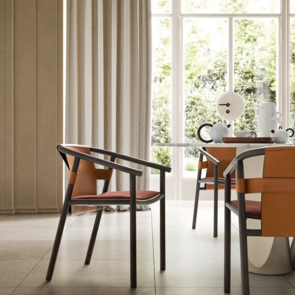 “Isa chair by Ditre Italia – modern Italian chair with elegant curved backrest and minimalist profile”