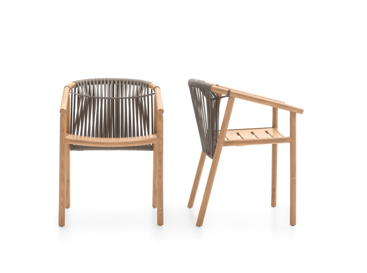 “Ditre Italia Isamu chair – sophisticated Italian chair with soft contours and timeless design”