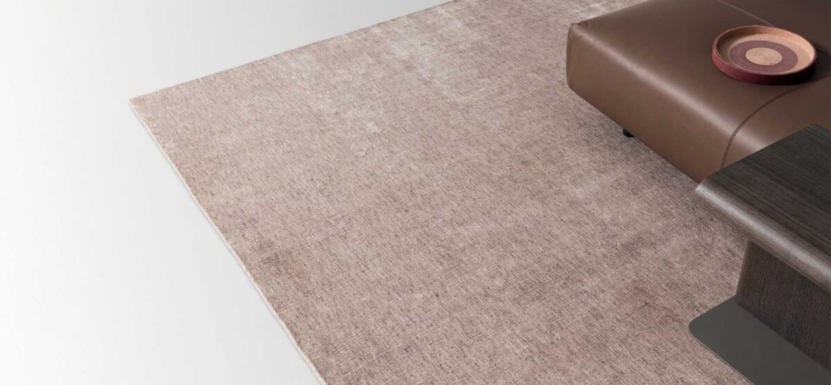 “GLINT by Ditre Italia – sophisticated area rug with soft sheen and refined pattern for upscale interiors”