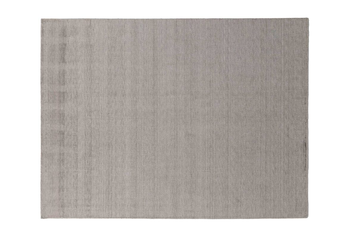 “Modern GLINT rug by Ditre Italia – stylish floor covering with rich texture and understated glamour”