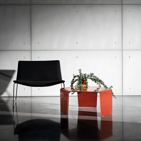 “Sovet 3 Feet Table – contemporary designer coffee table featuring tripod structure and minimalist style”