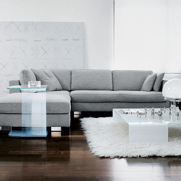 Alfa by Bontempi dining table with sleek pedestal base