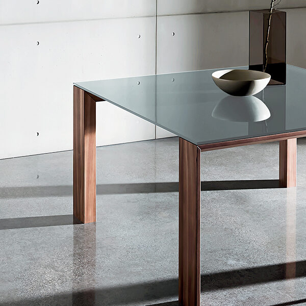 “Toronto Table by Sovet – modern Italian dining table with clean lines and bold rectangular design”