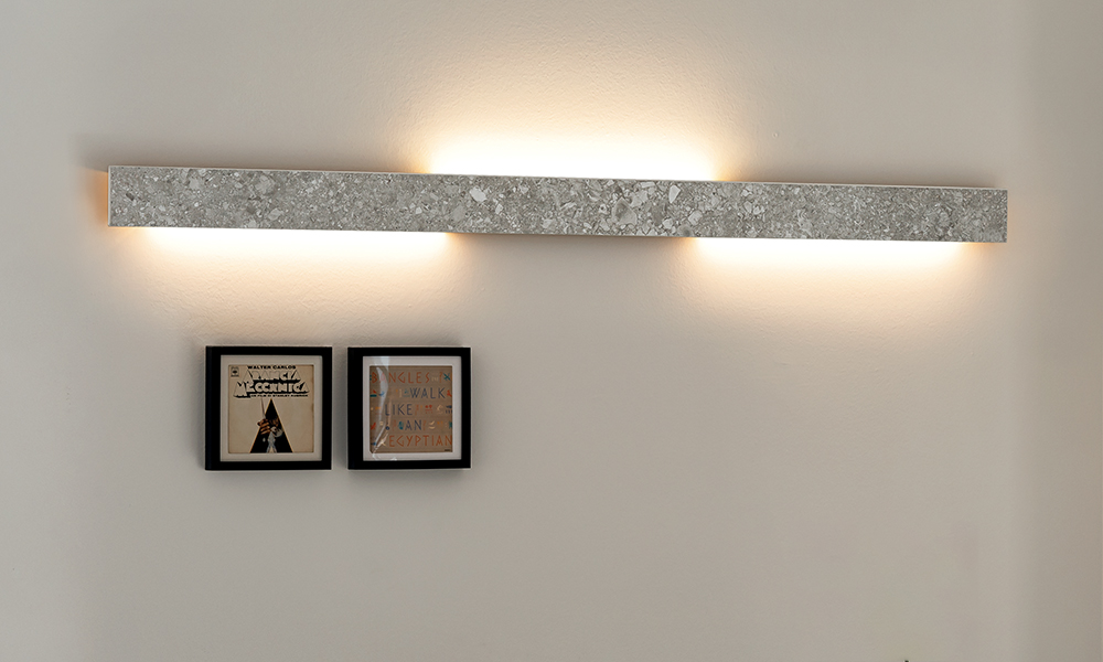 “Sovet Traled wall version – contemporary wall-mounted LED lamp with sleek profile and soft ambient glow”