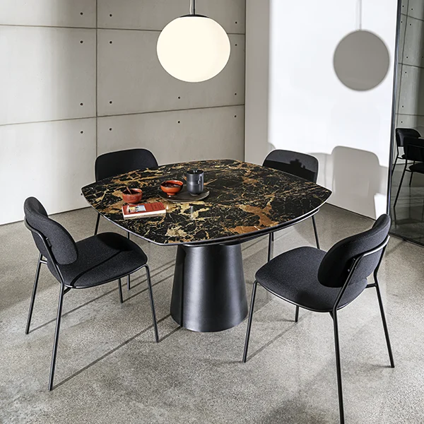 “The New Totem Extensible Table by Sovet – modern Italian dining table with sculptural central base and extendable top”