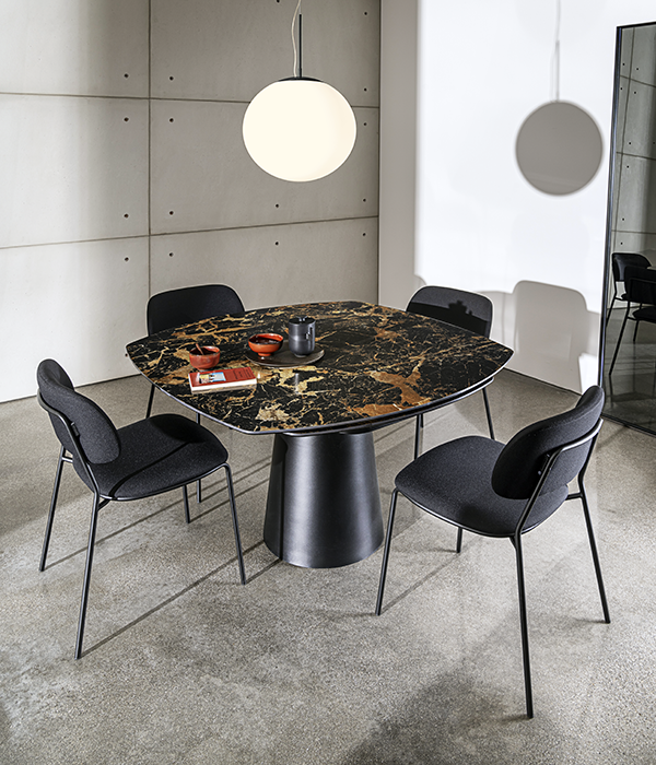 “The New Totem Extensible Table by Sovet – modern Italian dining table with sculptural central base and extendable top”