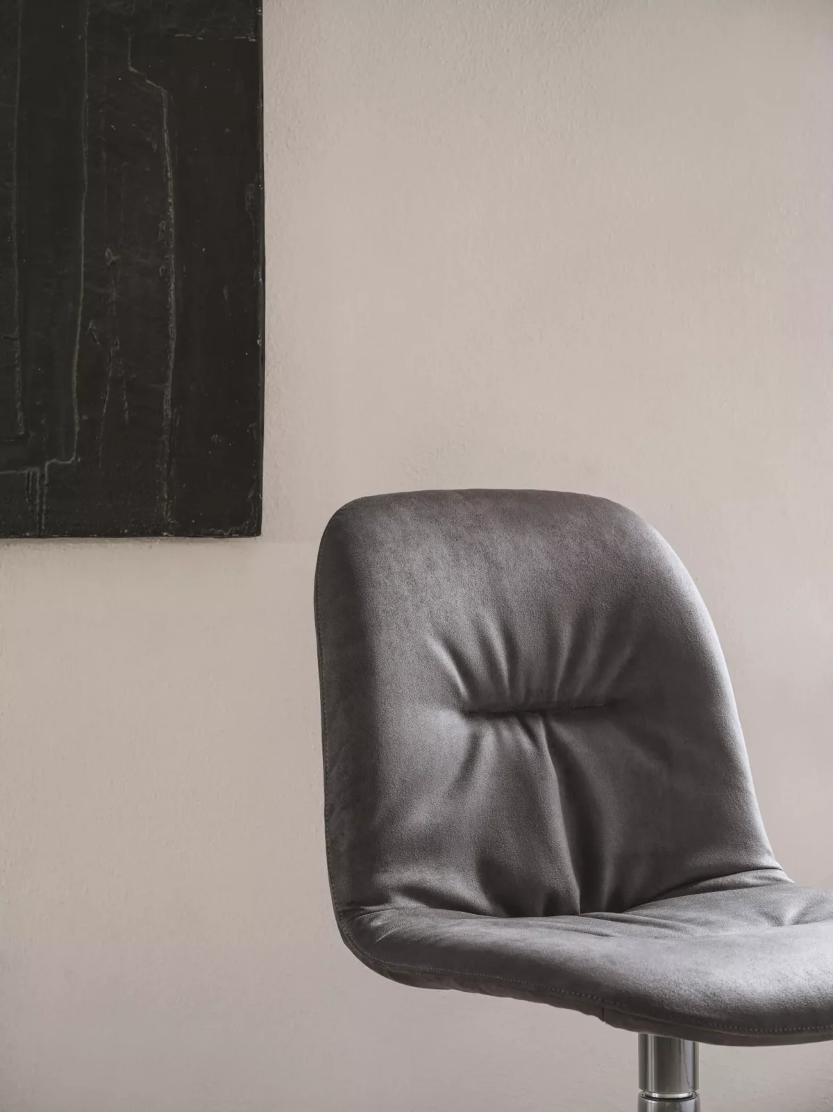 Bontempi Chantal chair in Royal Oak, Michigan – Softly contoured seat for ergonomic comfort.