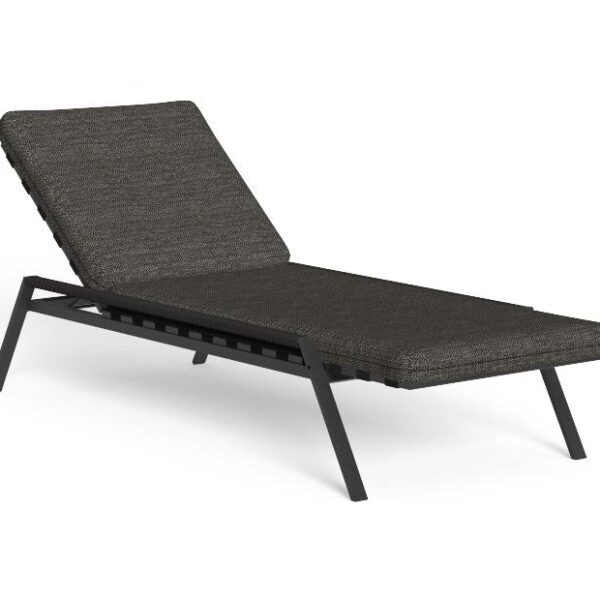 Modern Cottage Sunbed by Studio Talenti for Talentispa, high-end Italian outdoor furniture for Royal Oak, Michigan.