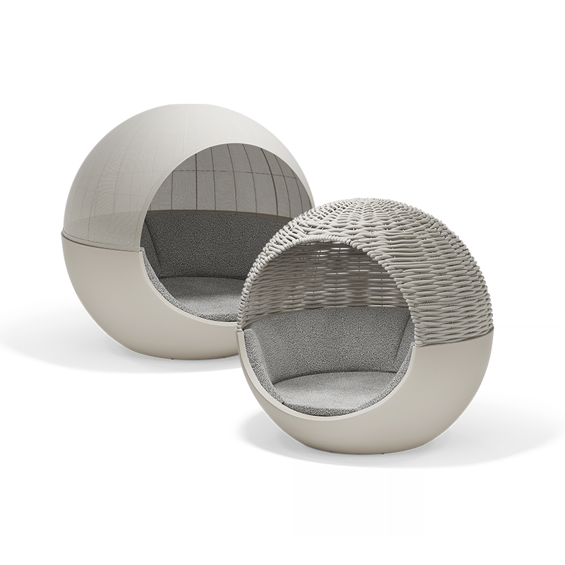MOON Daybed by Vondom – futuristic outdoor daybed with crescent-shaped canopy and plush cushions