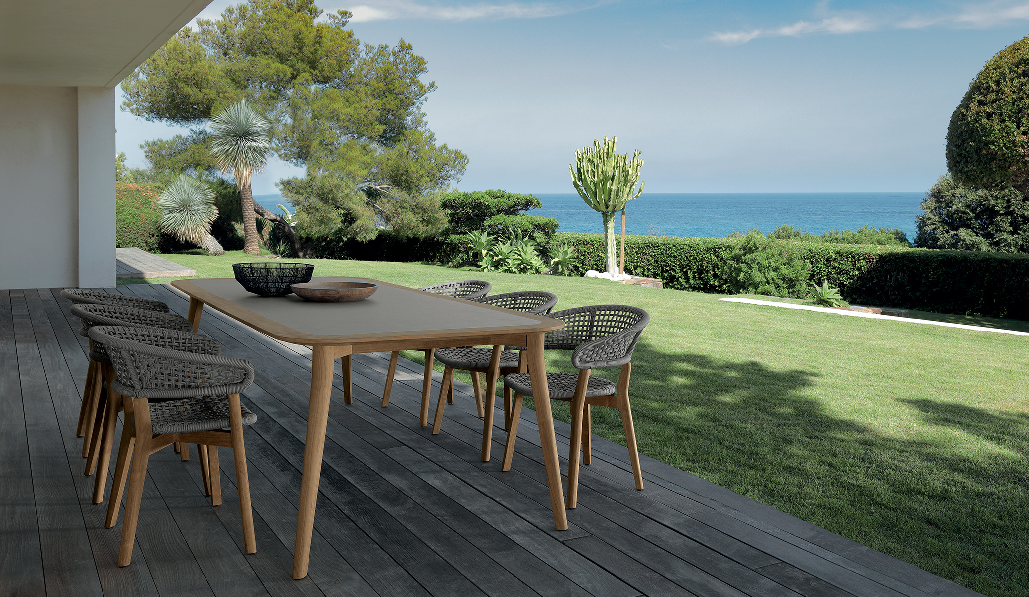 Moon Teak Dining Table 260×110 by Talenti – expansive rectangular outdoor table with natural teak top and modern design