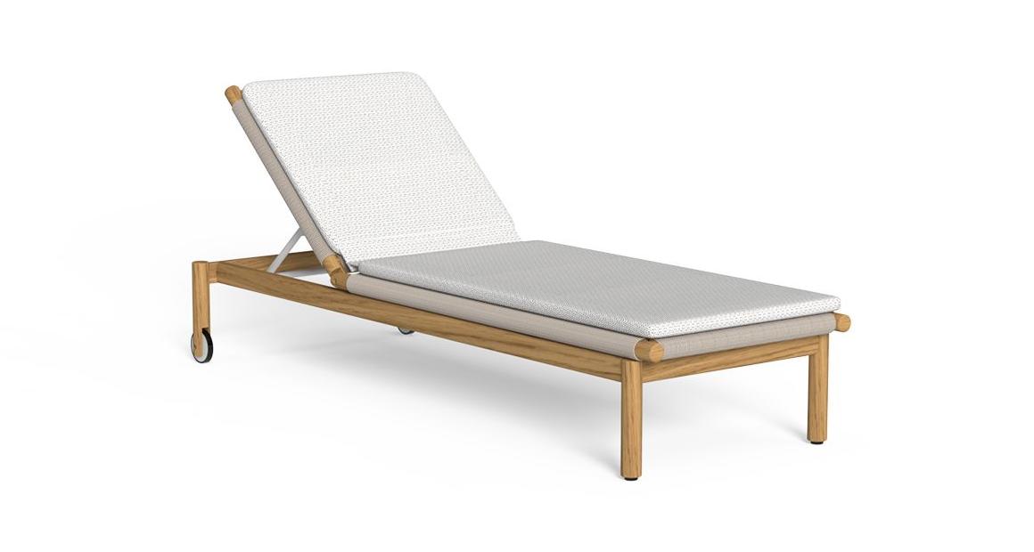 Luxury contemporary Dolcevita Sunbed by Karim Rashid for Talentispa, high-end Italian outdoor furniture for Birmingham, Michigan.