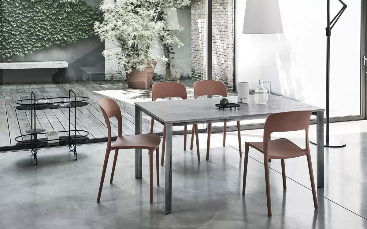 Close‑up of Gipsy by Bontempi chair’s slender metal frame