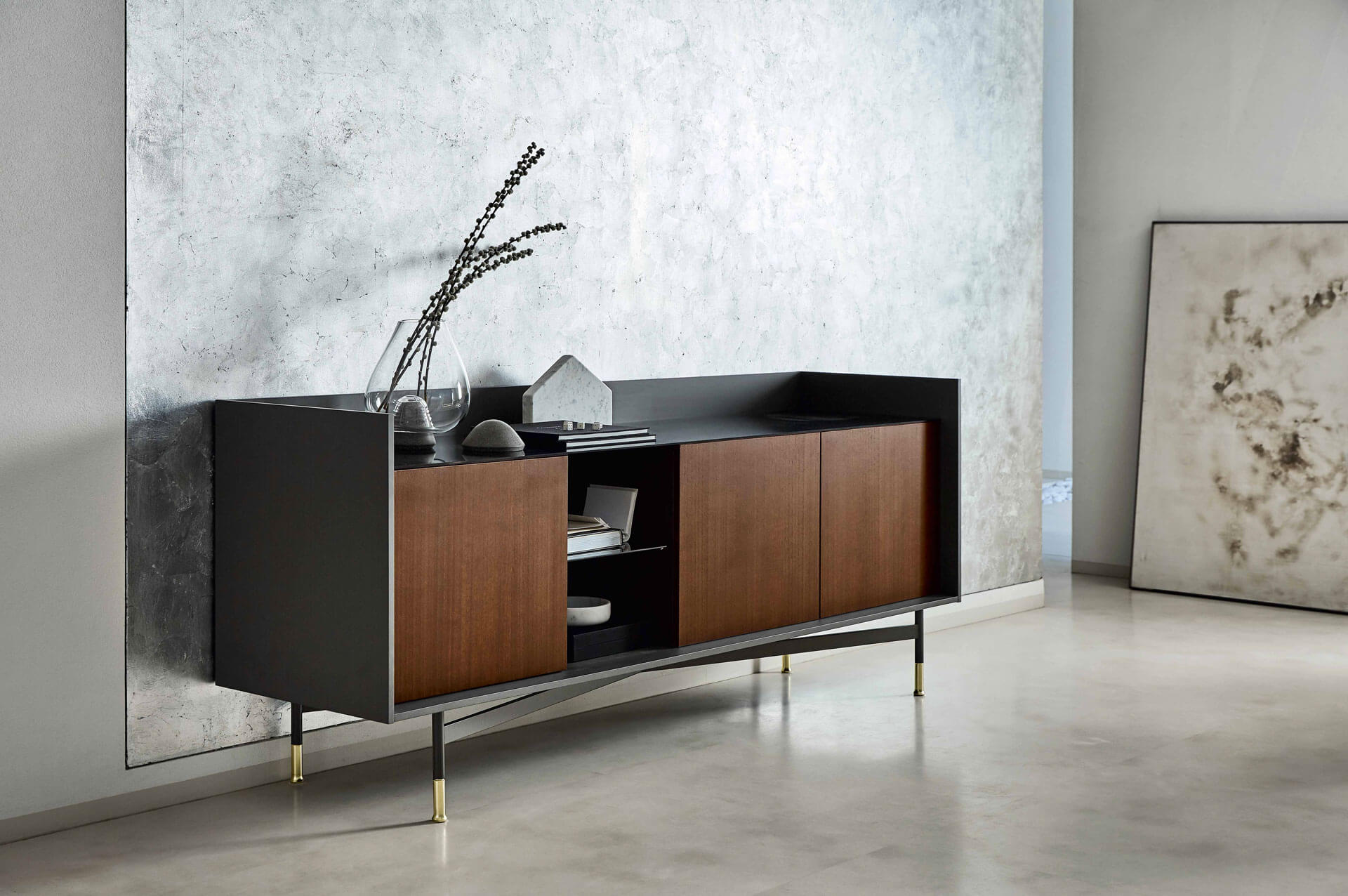 “Dialogo sideboard by Ditre Italia – modern Italian storage unit with sleek horizontal lines and minimalist design”