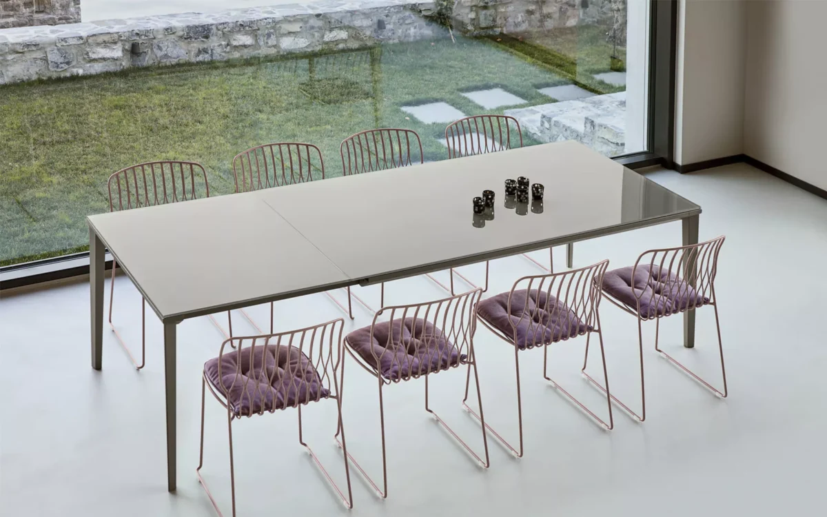 Contemporary living space featuring Bontempi Freak furniture