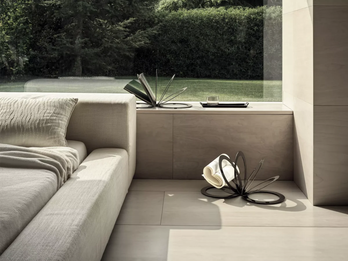 Fan by Bontempi luxury Italian dining table in Troy, Michigan showroom