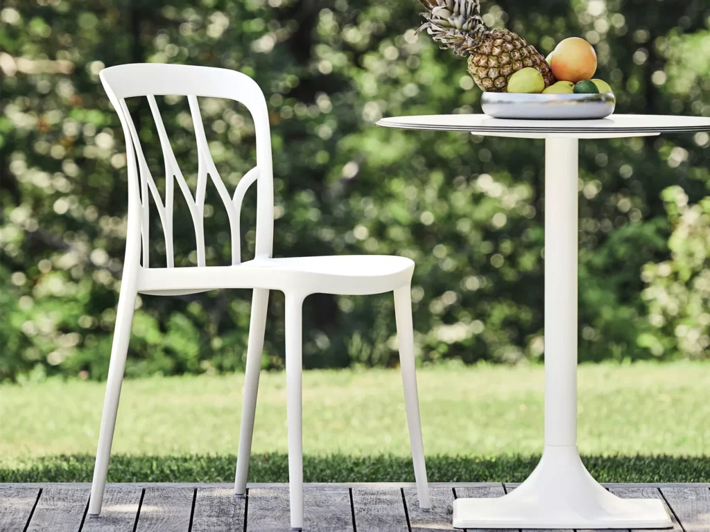 Galaxy by Bontempi dining table with glossy celestial-inspired finish