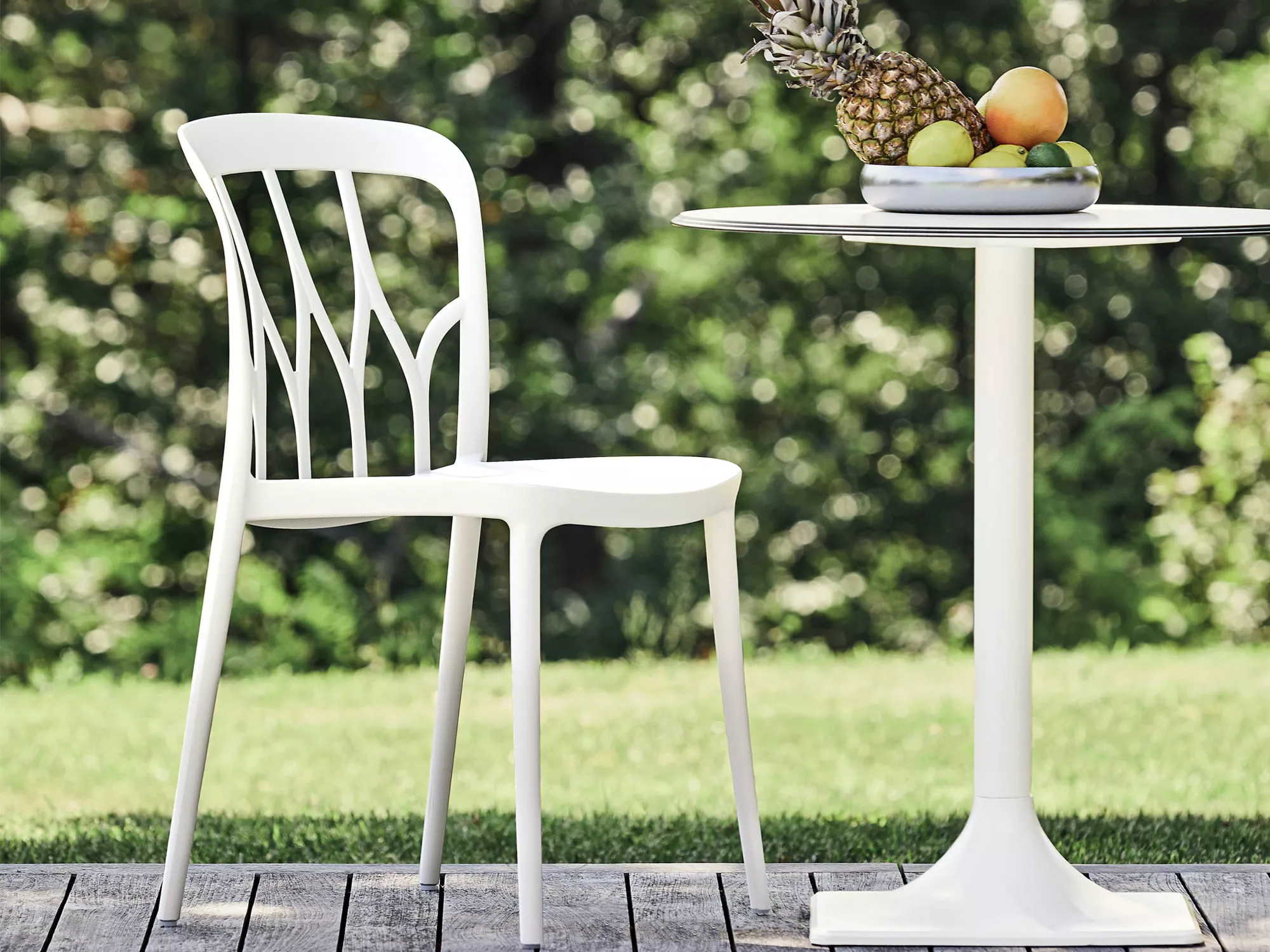 Galaxy by Bontempi dining table with glossy celestial-inspired finish