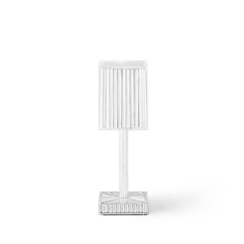 Modern decorative table lamp with geometric design by Vondom