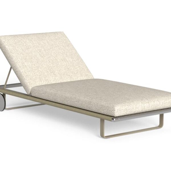 Modern George Sunbed by Talenti Technical Department for Talentispa, high-end Italian outdoor furniture for Royal Oak, Michigan.