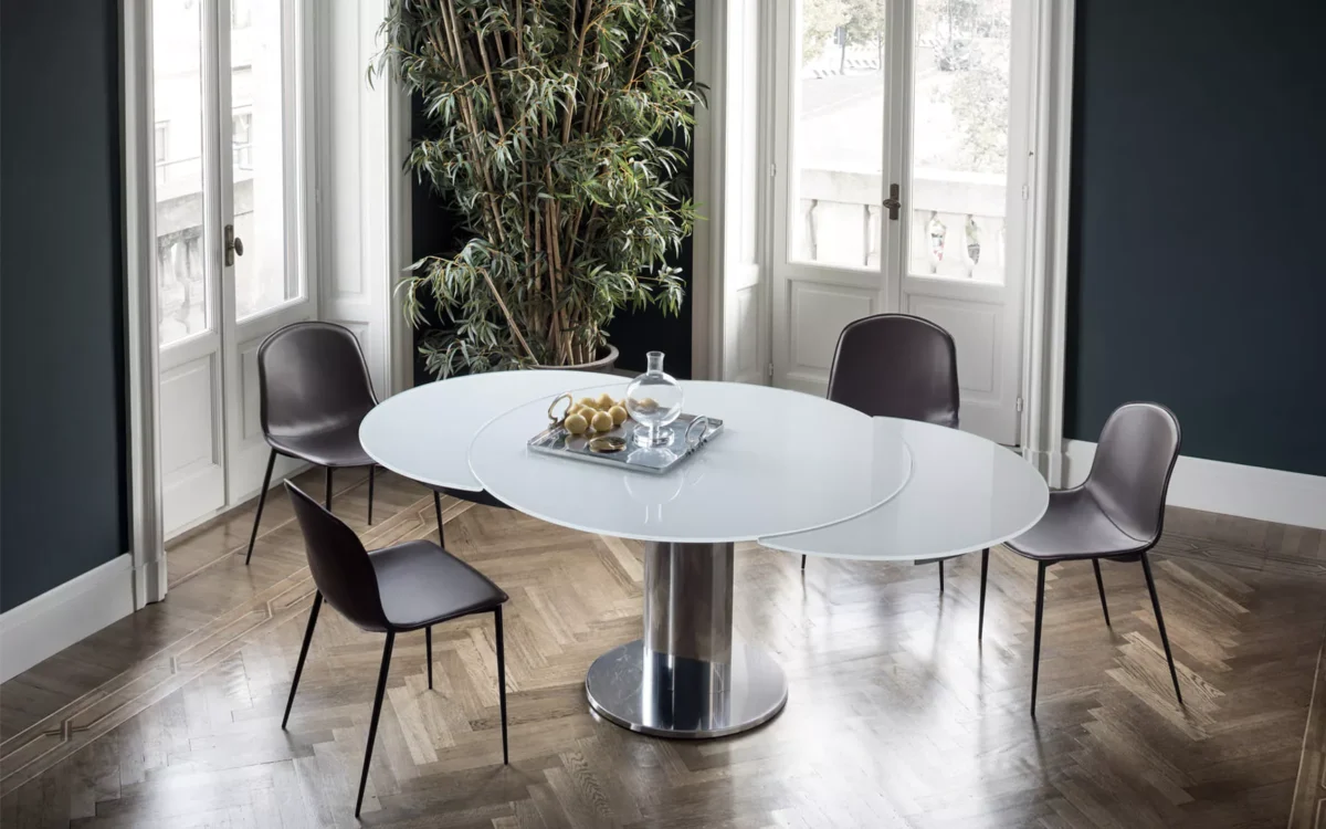 Bontempi Seventy table paired with upholstered dining chairs