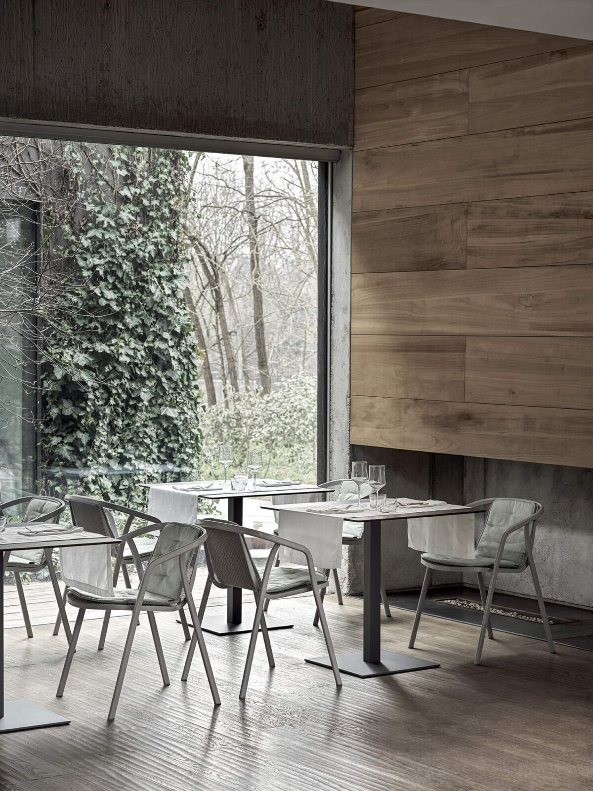 Luxury contemporary Ines outdoor furniture by Bontempi, perfect for an elegant patio in Birmingham, Michigan.